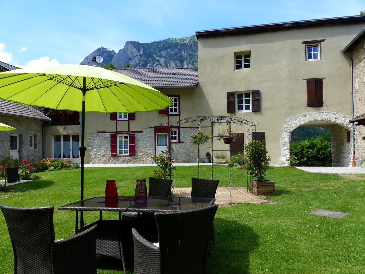 Maison D'Hotes Du Domaine Fournie Tarascon-sur-Ariège Exteriör bild